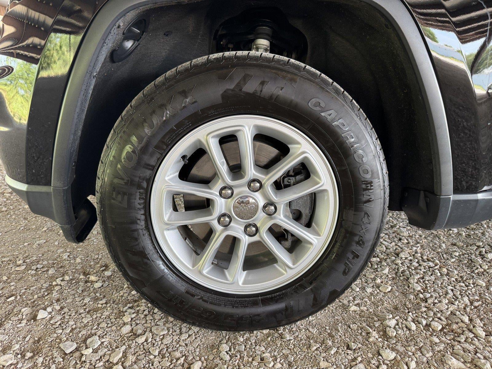 2019 Jeep Grand Cherokee Laredo E