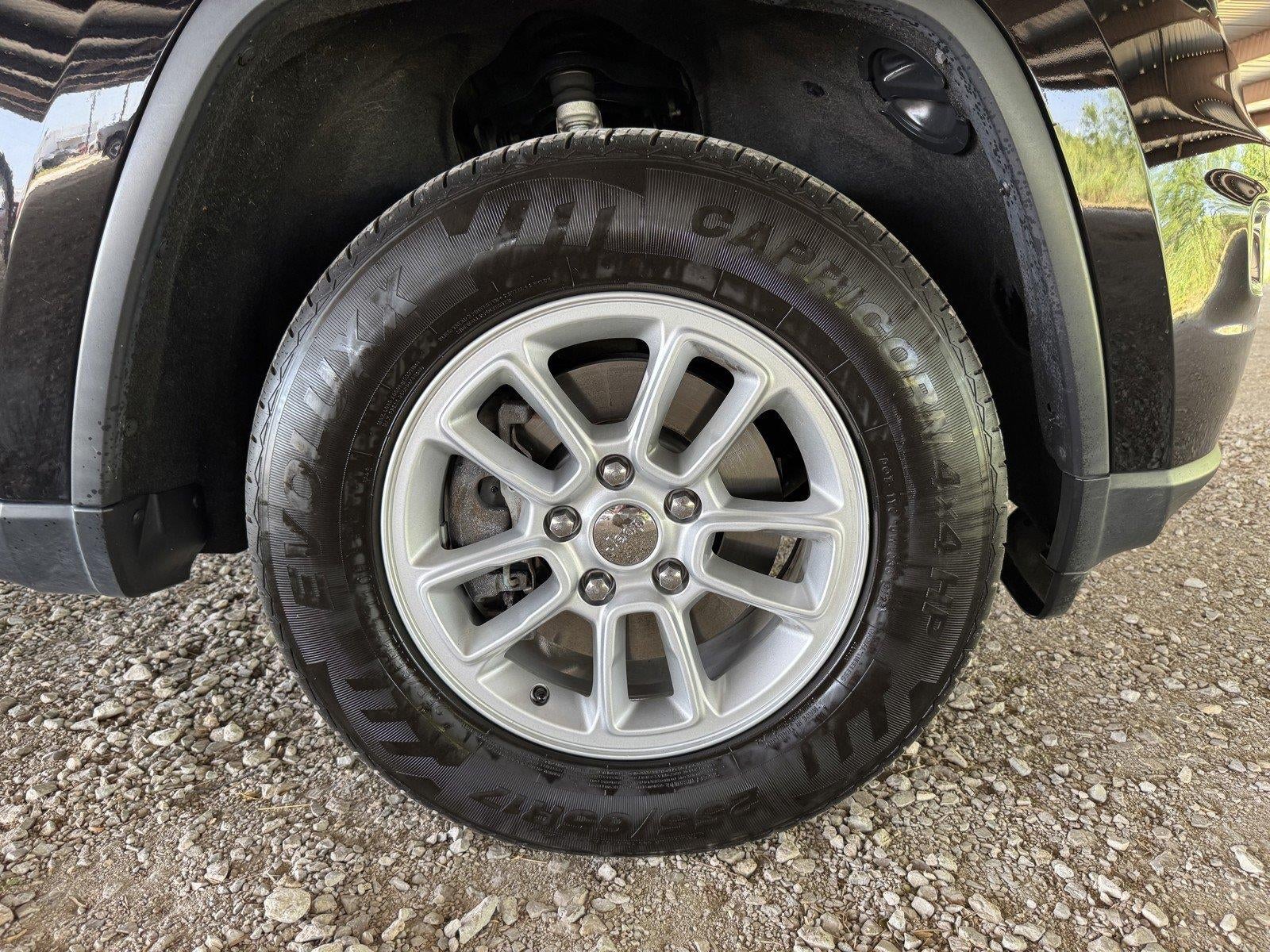 2019 Jeep Grand Cherokee Laredo E
