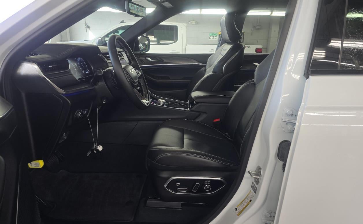 2025 Jeep Grand Cherokee Overland