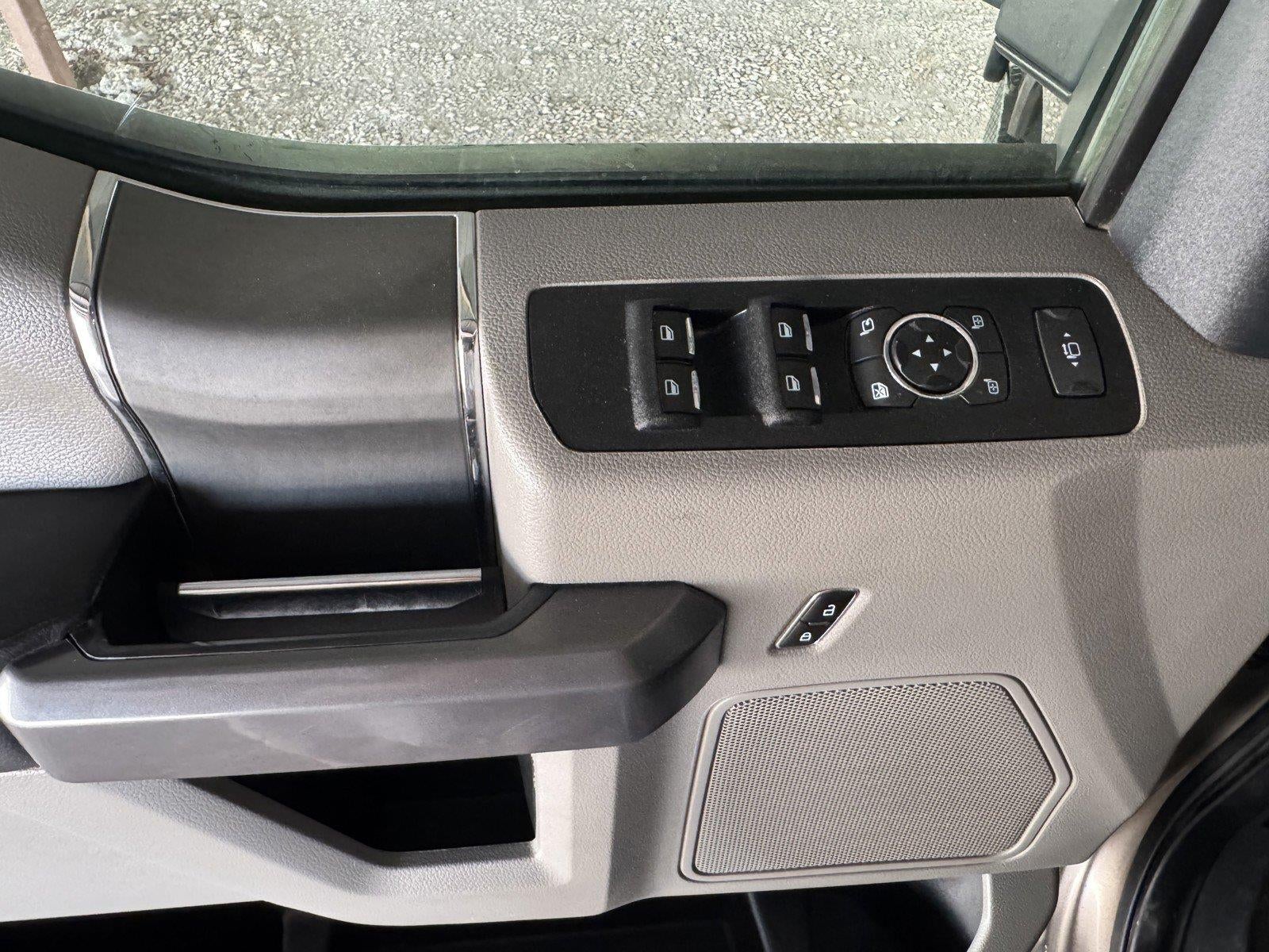 2022 Ford Super Duty F-350 DRW XLT