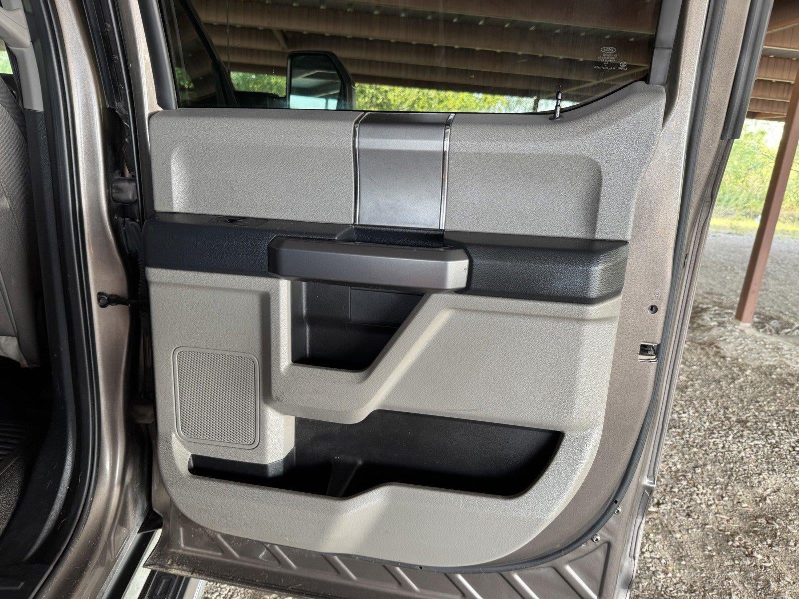 2022 Ford Super Duty F-350 DRW XLT