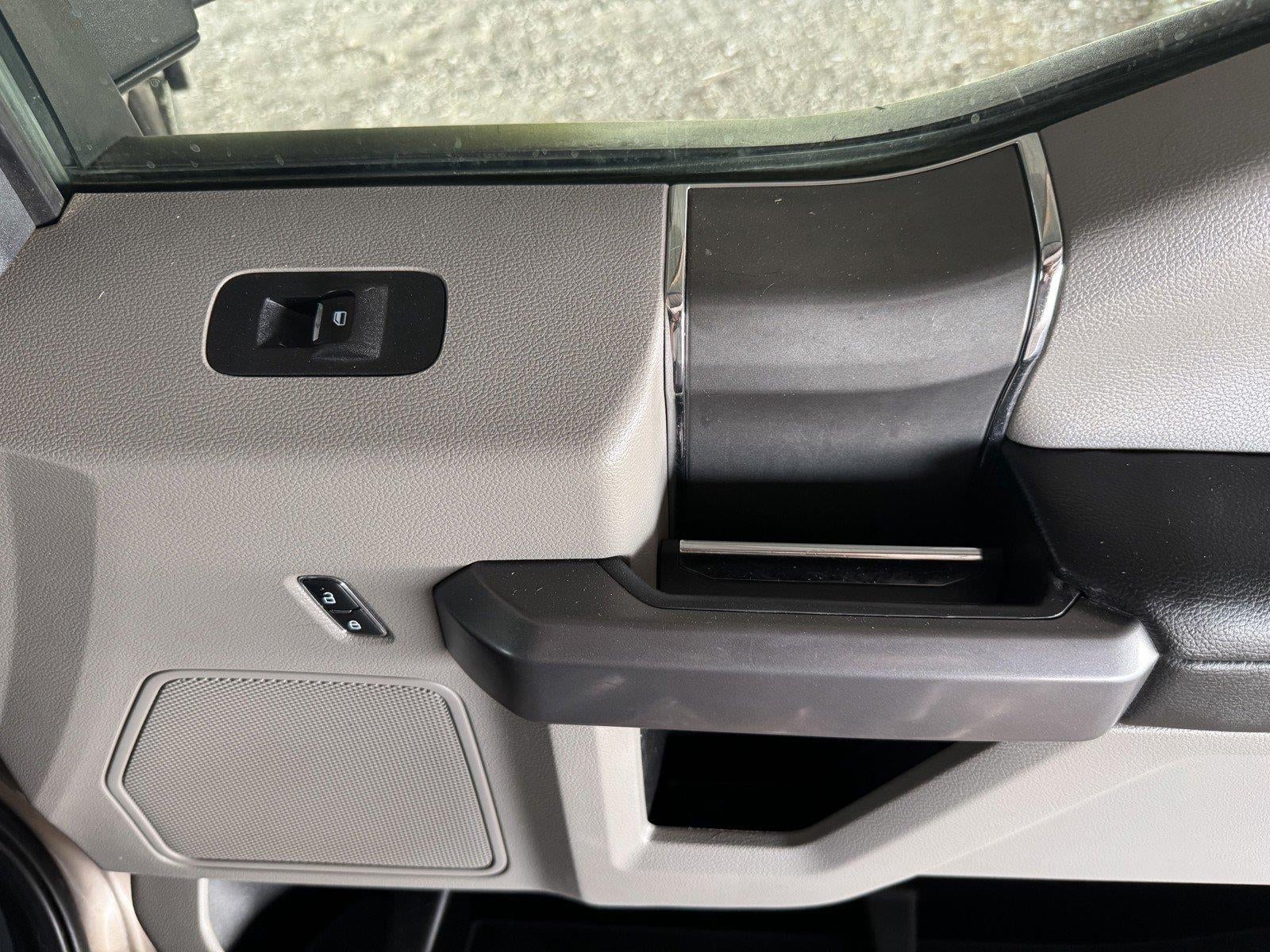 2022 Ford Super Duty F-350 DRW XLT