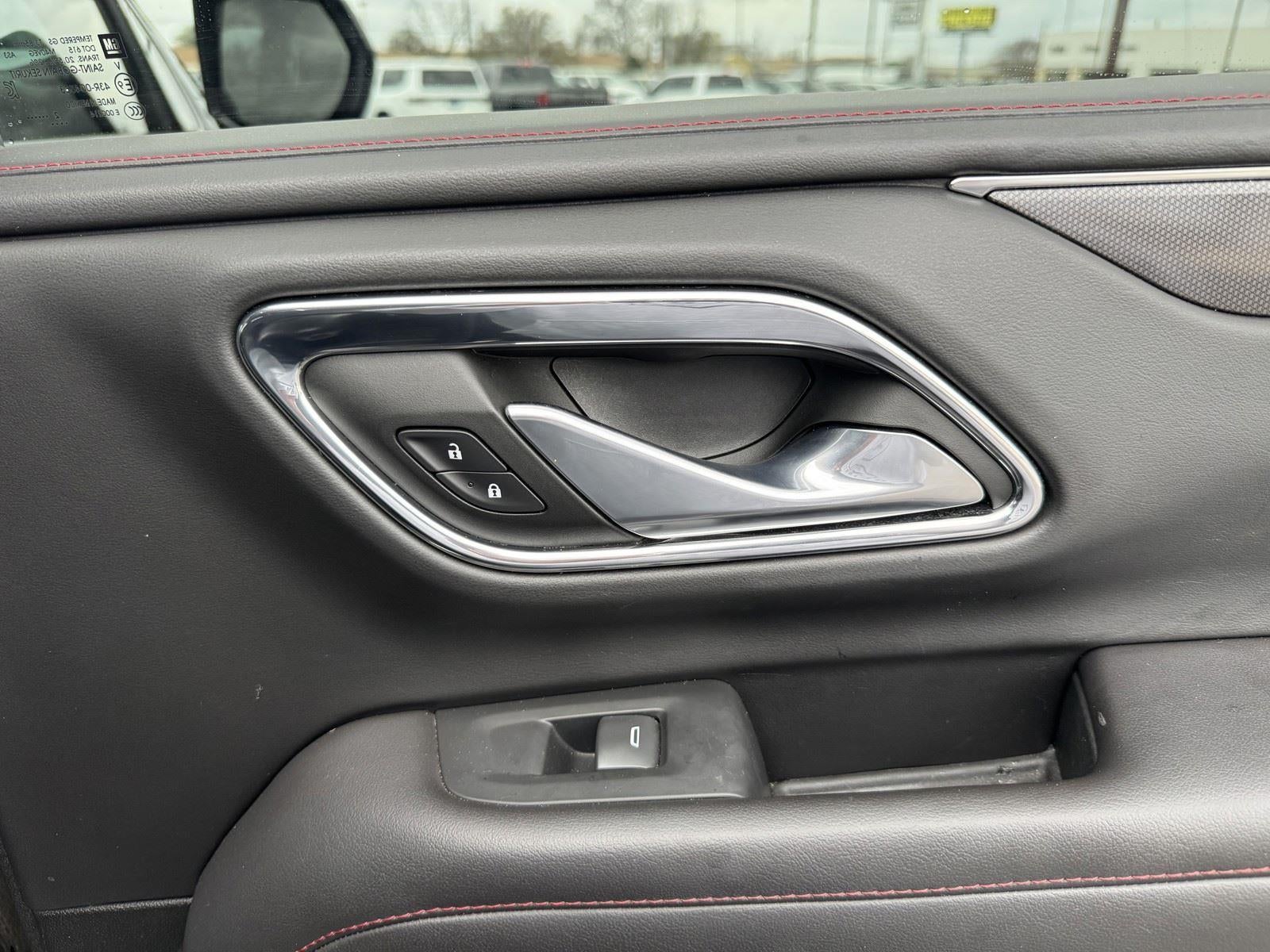 2023 Chevrolet Suburban RST