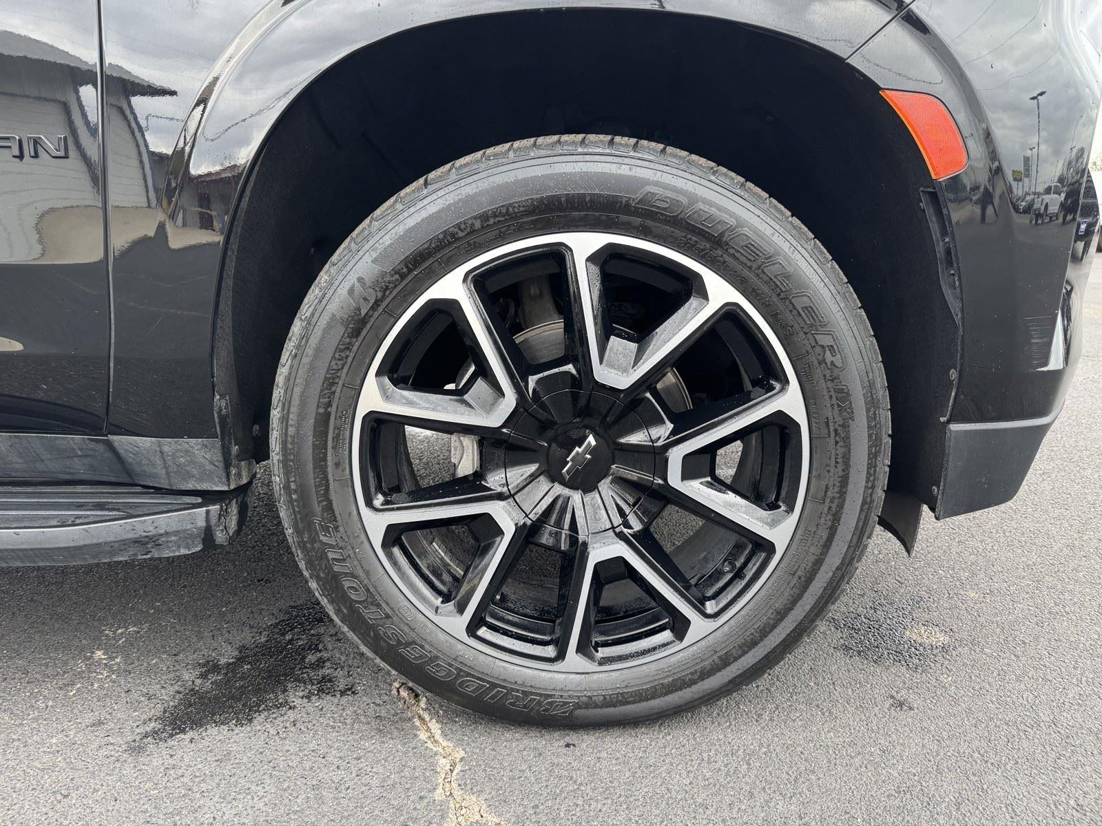 2023 Chevrolet Suburban RST