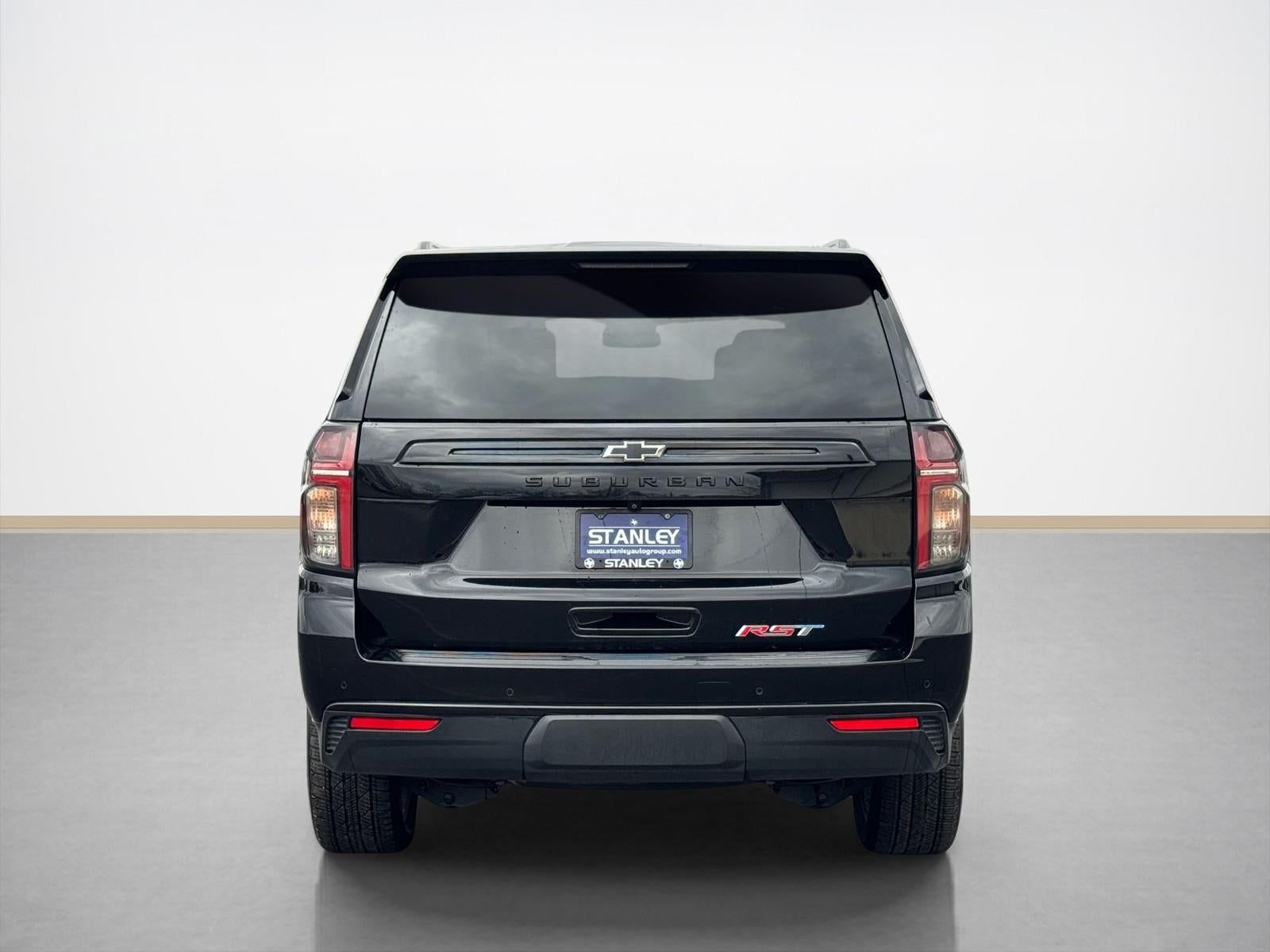 2023 Chevrolet Suburban RST