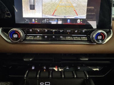 2025 GMC Canyon 4WD AT4