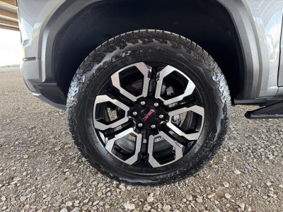 2025 GMC Canyon 4WD AT4