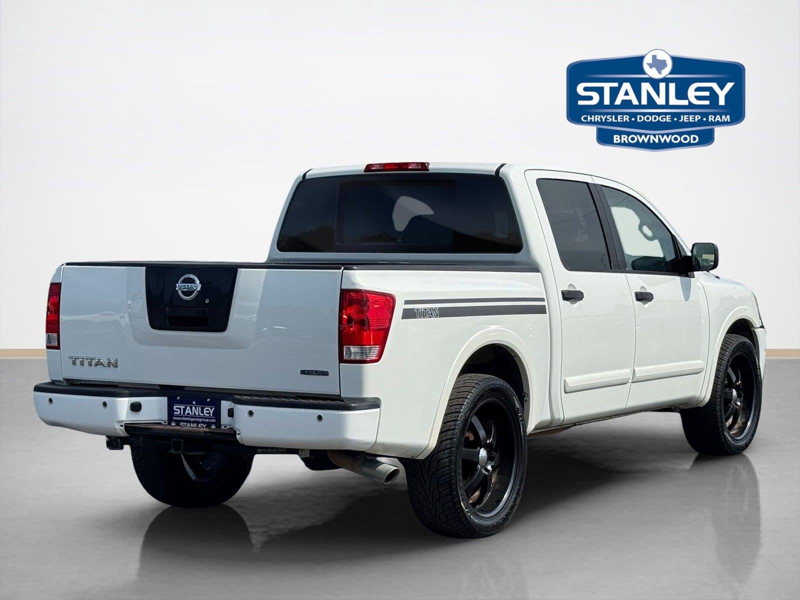 2012 Nissan Titan SV