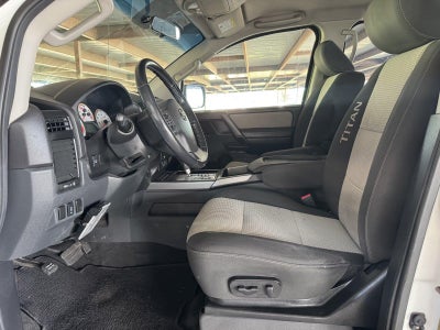 2012 Nissan Titan SV