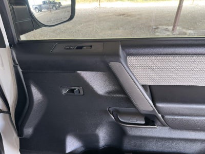2012 Nissan Titan SV