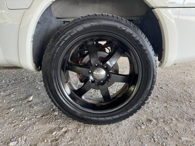 2012 Nissan Titan SV