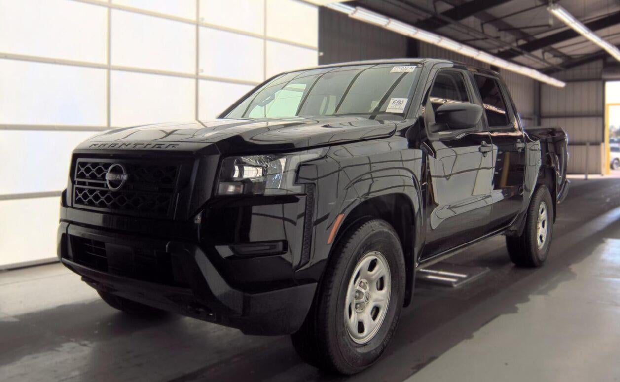 2022 Nissan Frontier S