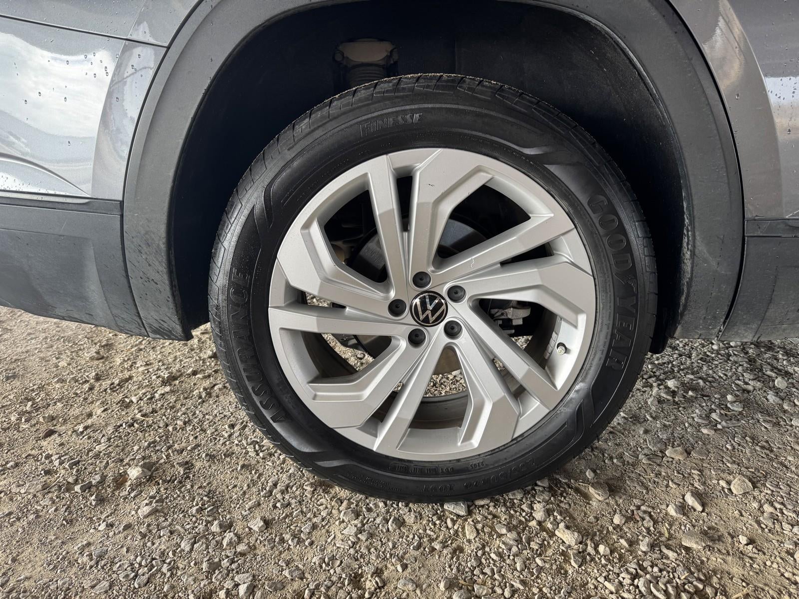 2021 Volkswagen Atlas 3.6L V6 SE w/Technology