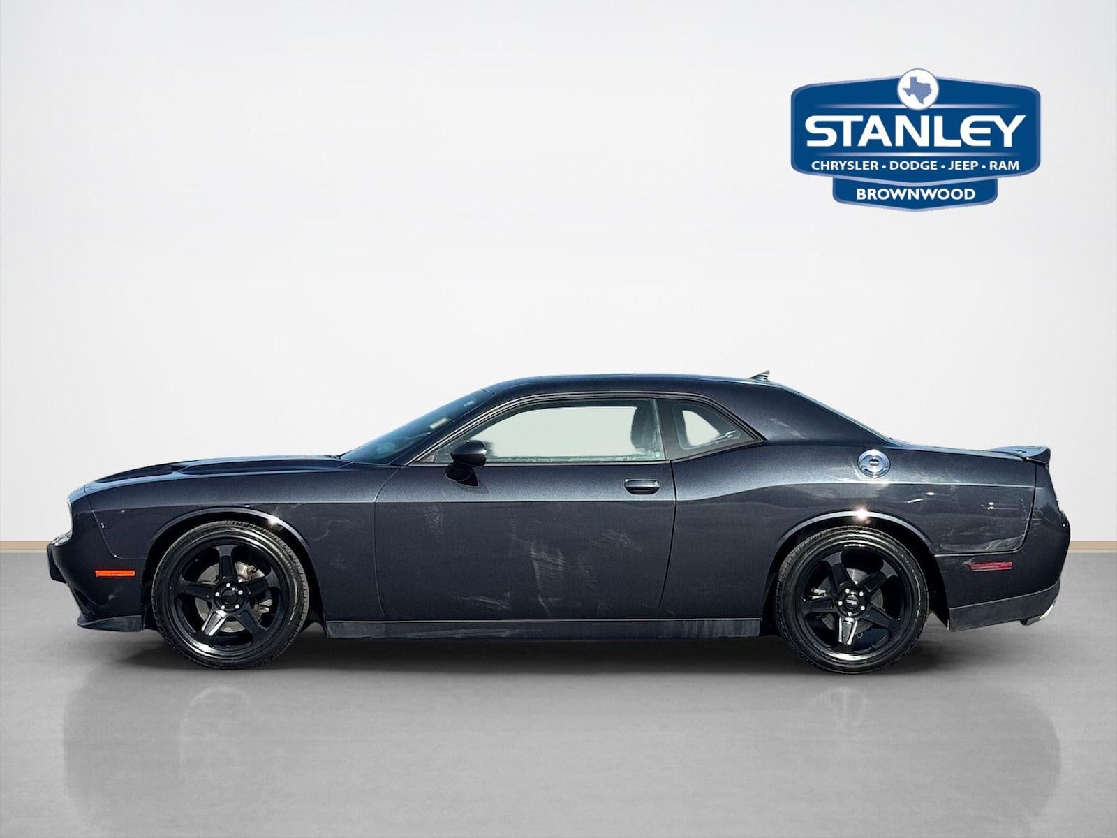 2016 Dodge Challenger SXT Plus