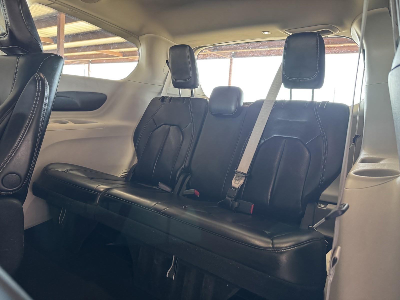 2023 Chrysler Pacifica Hybrid Touring L