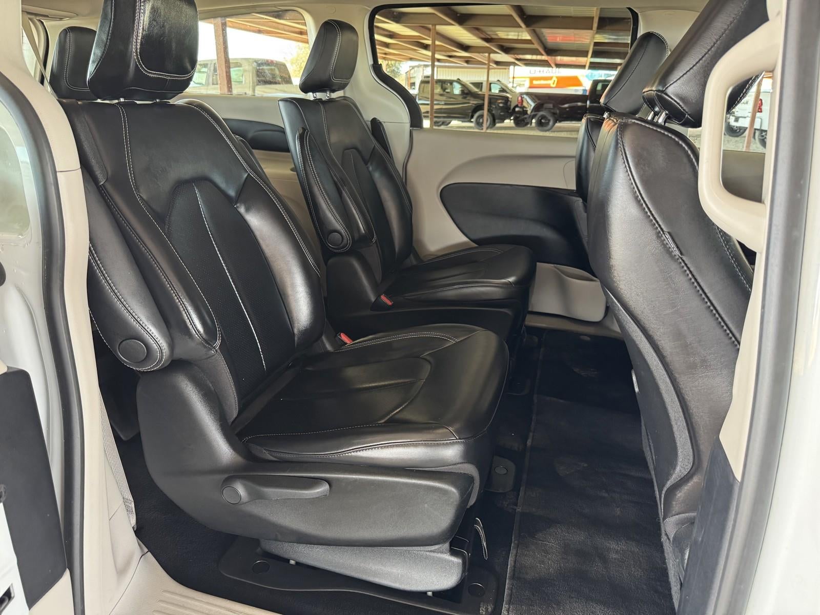 2023 Chrysler Pacifica Hybrid Touring L