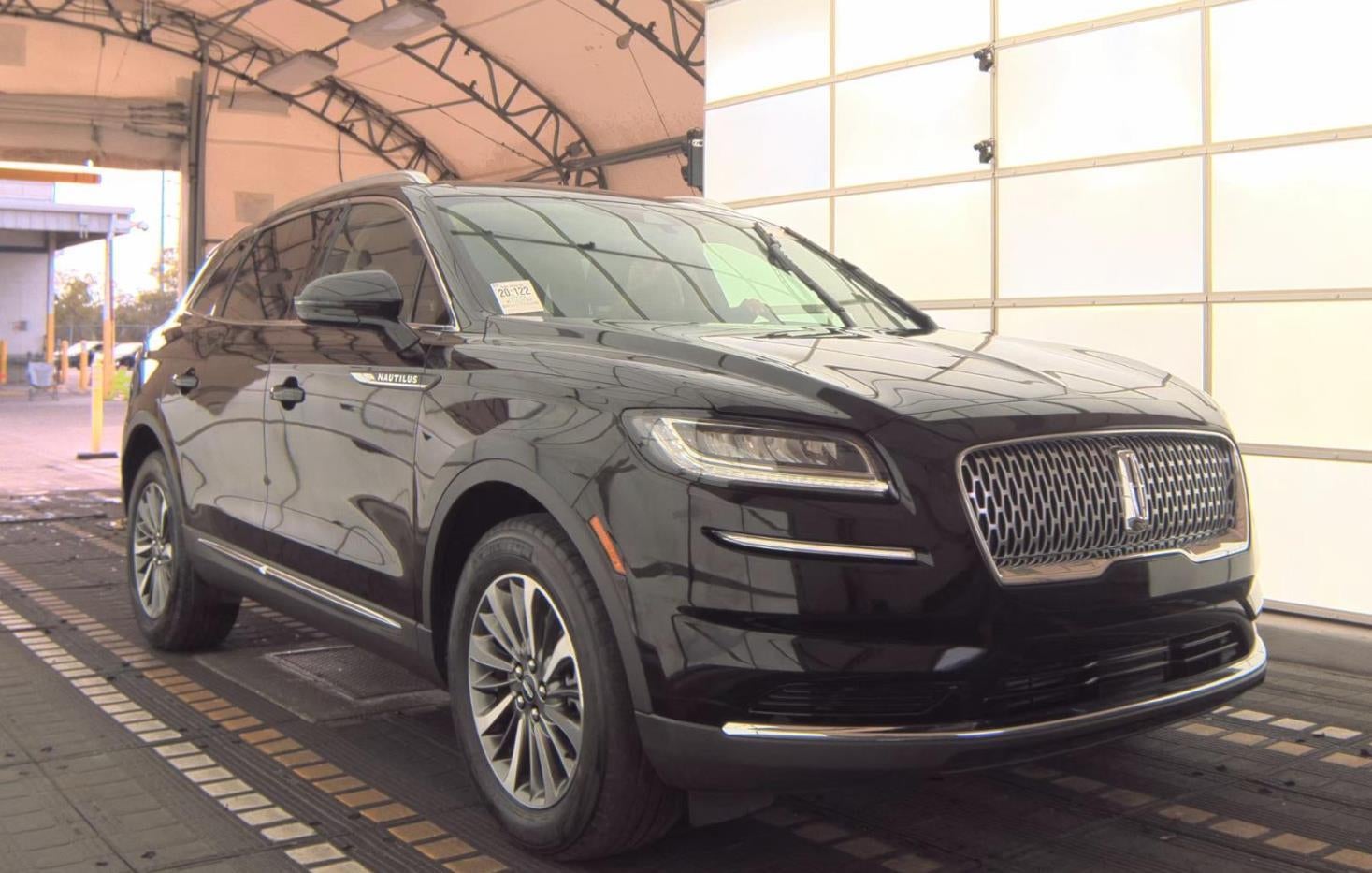 2023 Lincoln Nautilus Standard