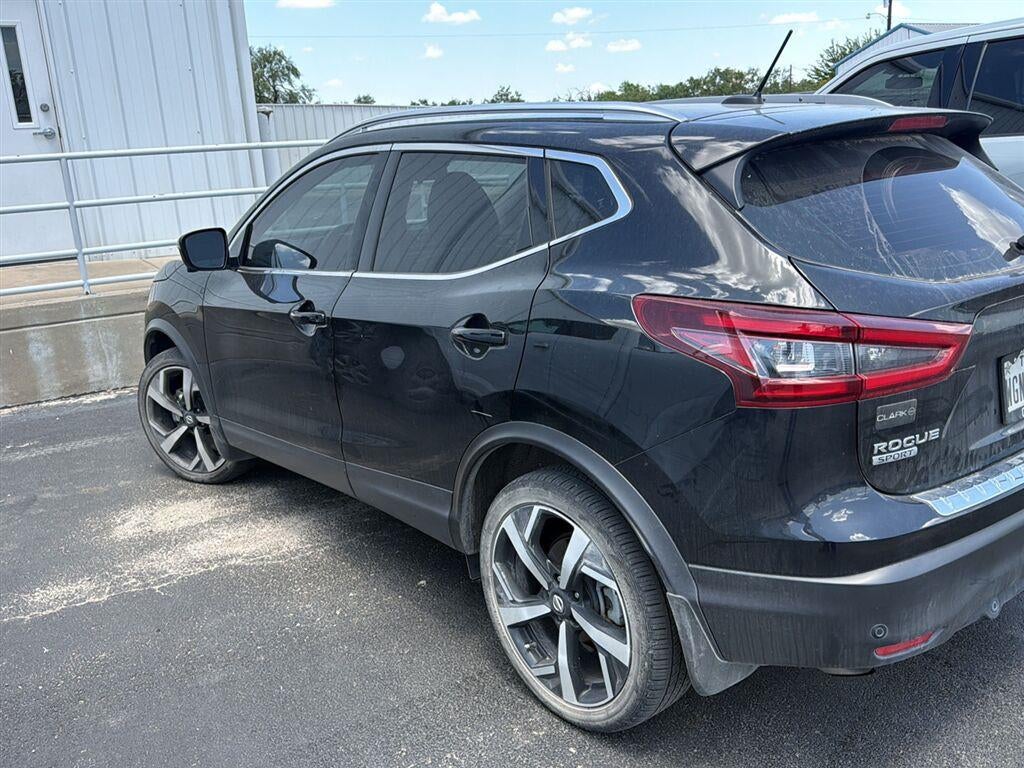 2022 Nissan Rogue Sport SL