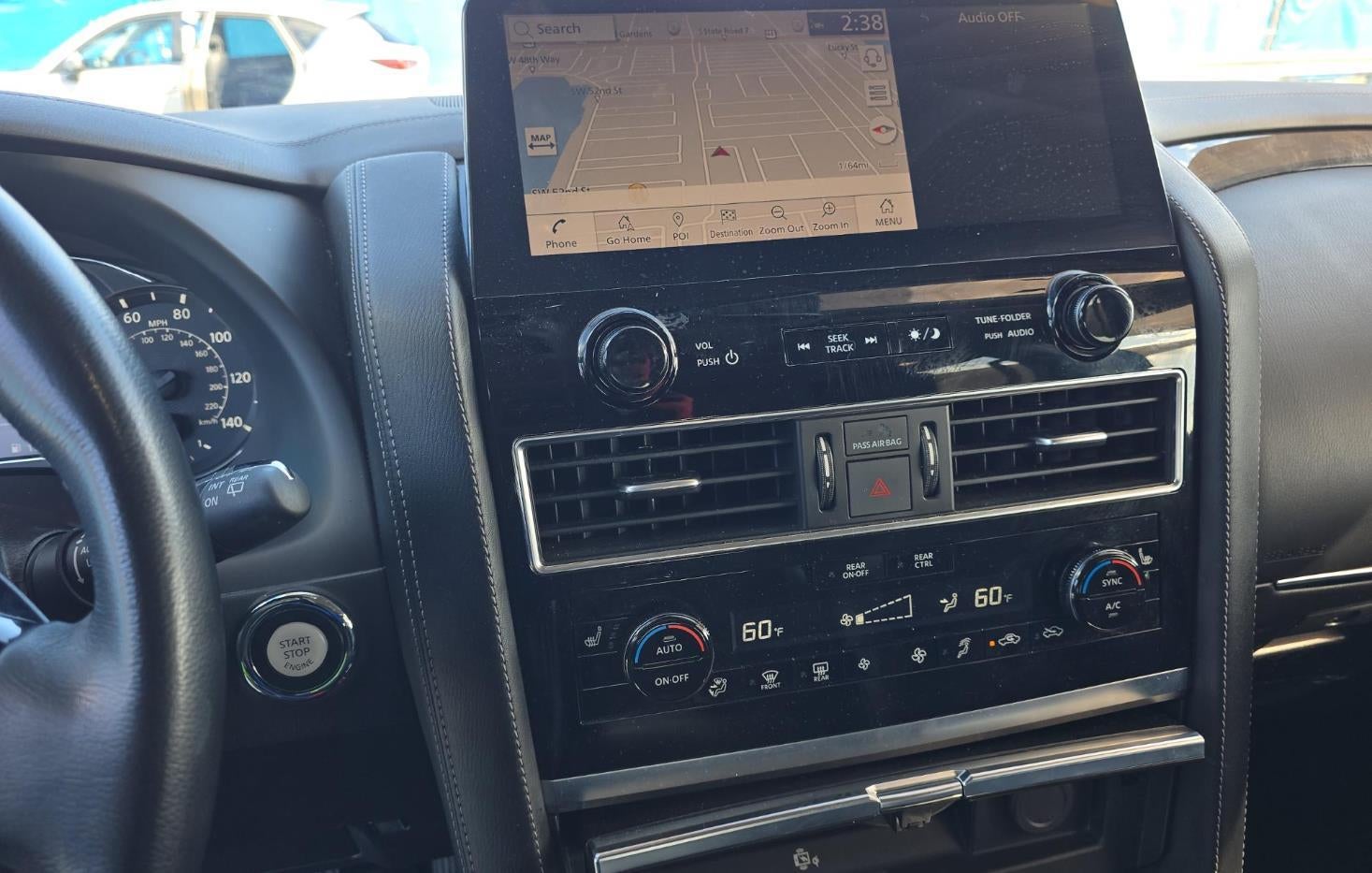 2024 INFINITI QX80 LUXE