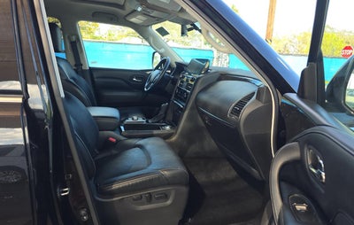 2024 INFINITI QX80 LUXE