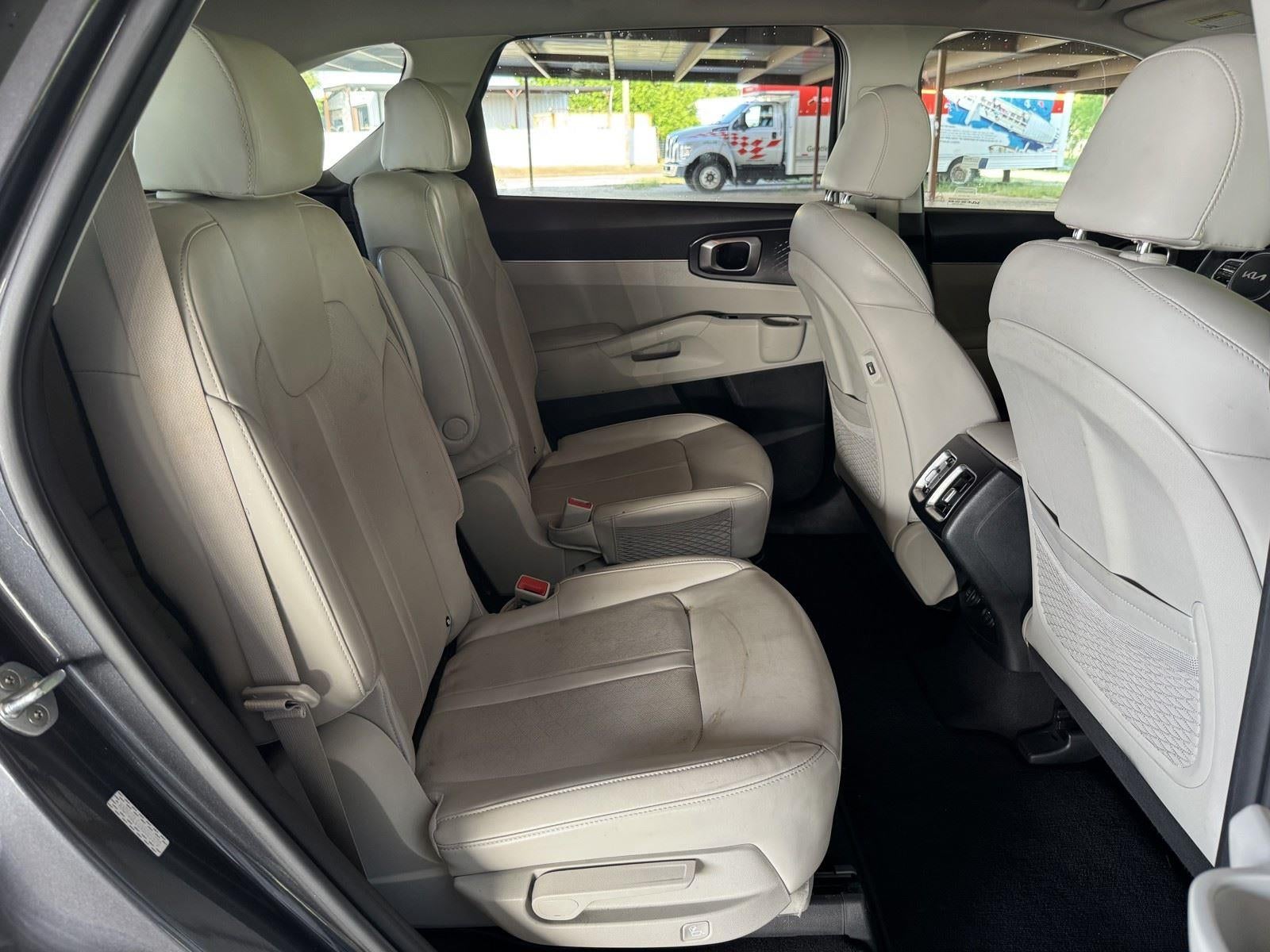 2022 Kia Sorento Hybrid S