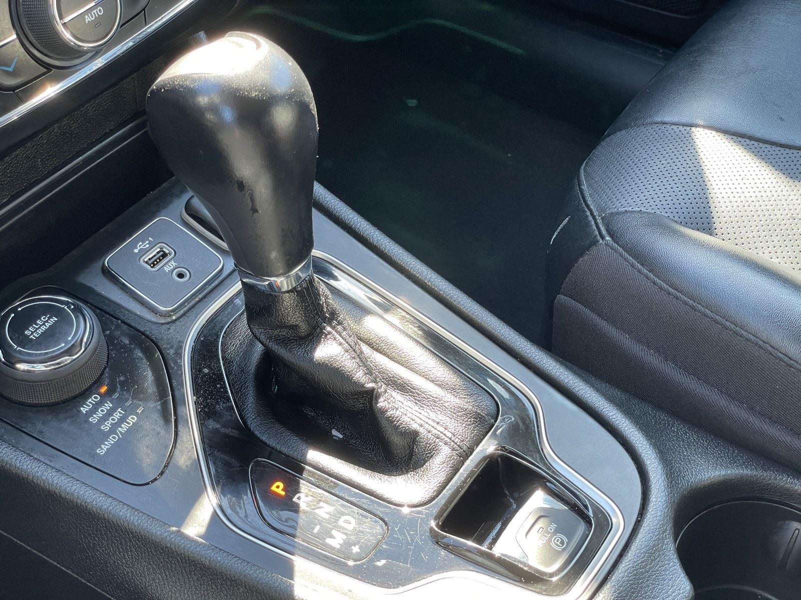 2023 Jeep Cherokee Altitude Lux