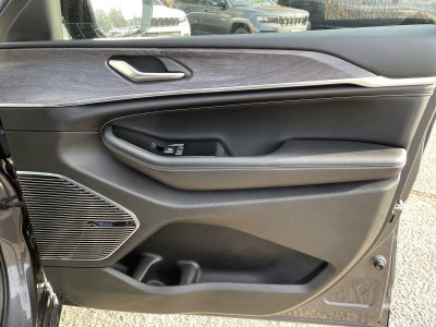 2022 Jeep Grand Cherokee L Overland