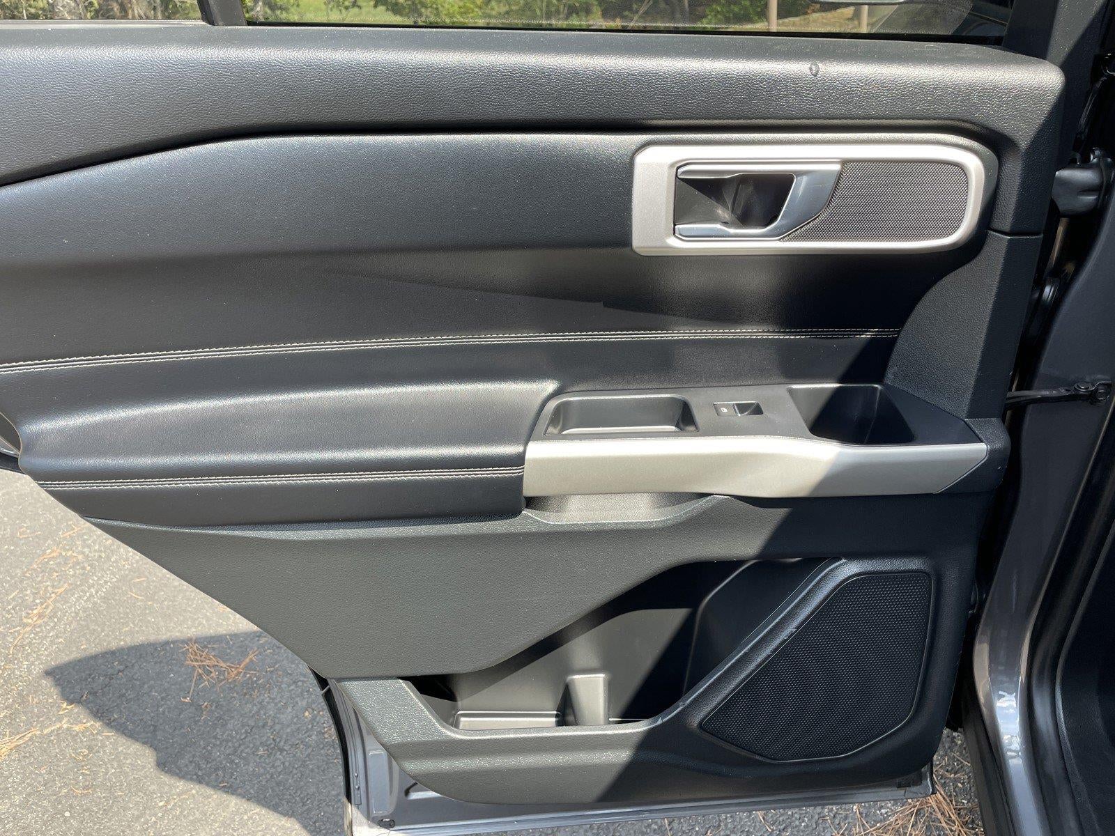 2021 Ford Explorer Base