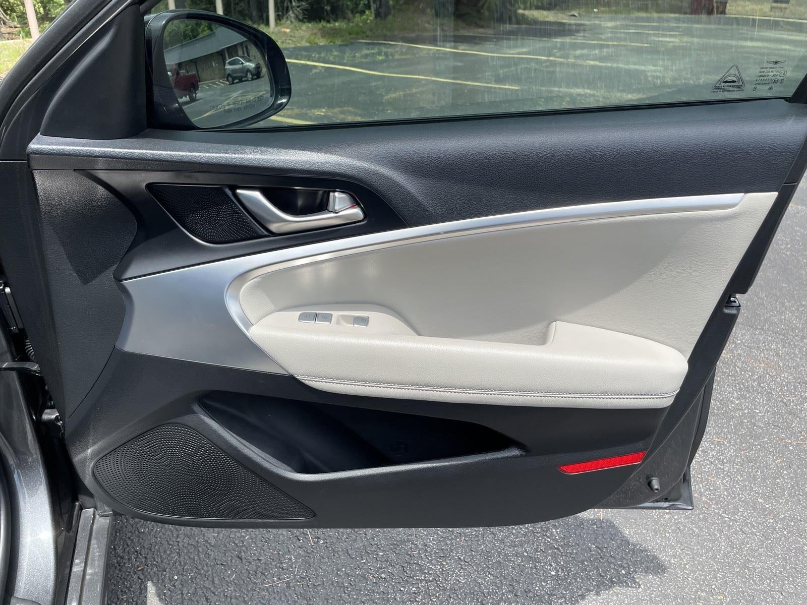 2020 Genesis G70 2.0T
