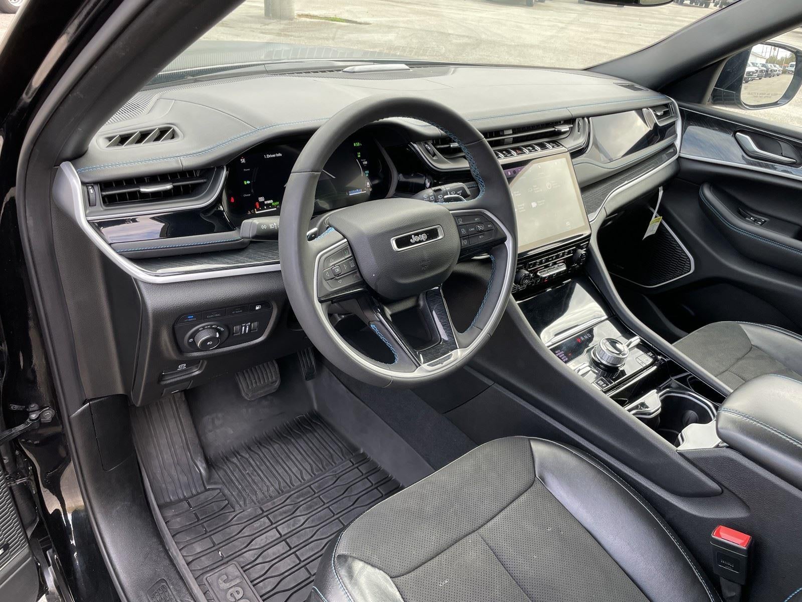 2022 Jeep Grand Cherokee 4xe Trailhawk