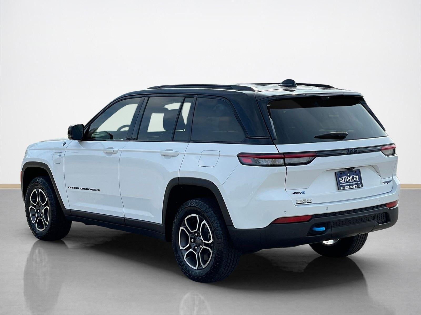 2022 Jeep Grand Cherokee 4xe Trailhawk