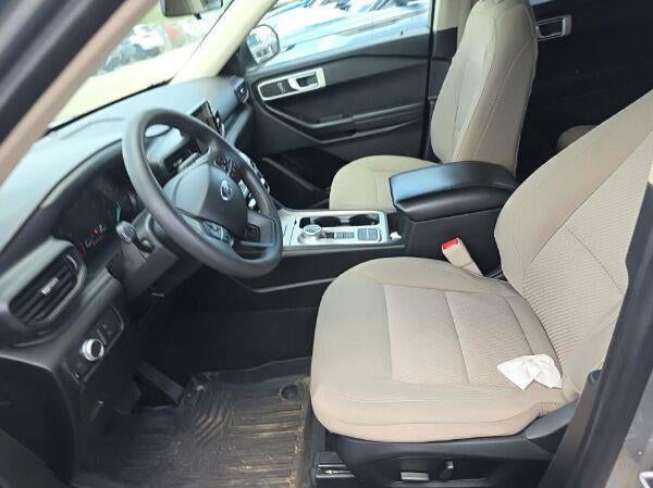 2022 Ford Explorer Base