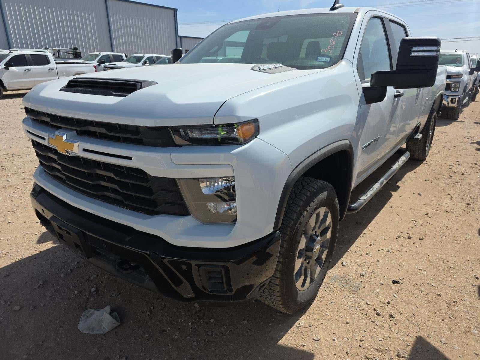 2025 Chevrolet Silverado 2500HD Custom