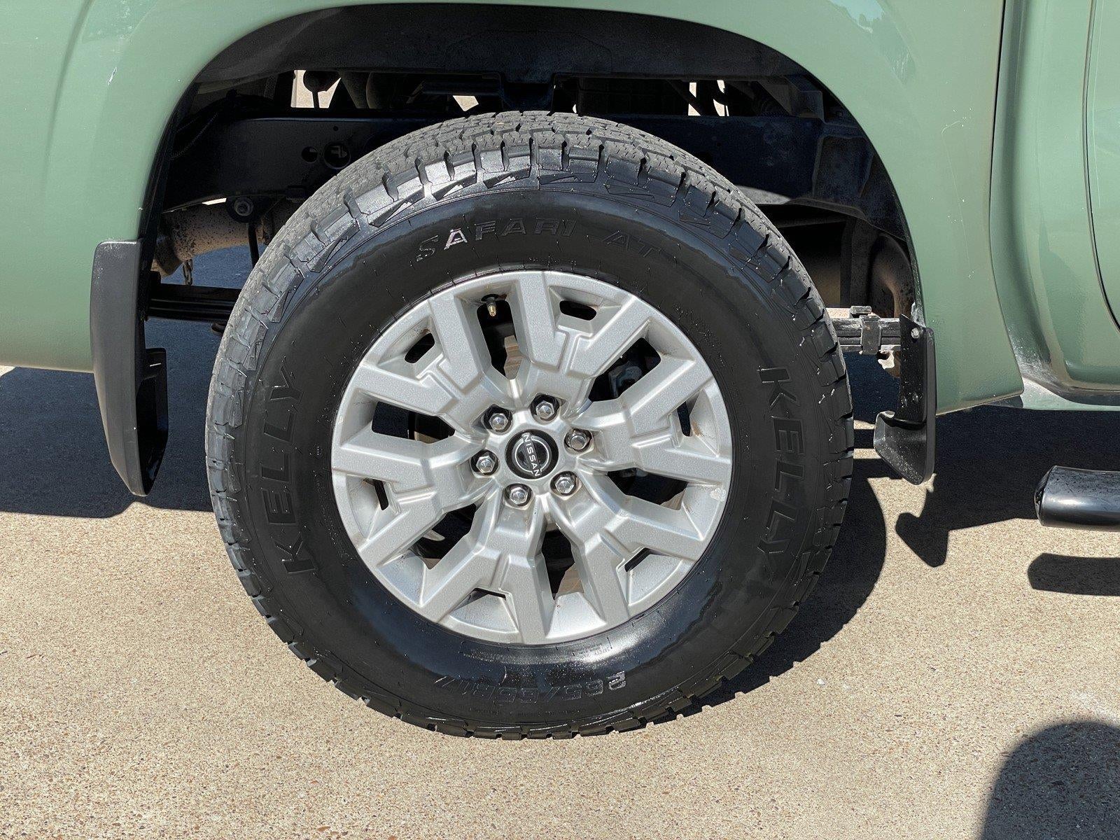 2023 Nissan Frontier SV
