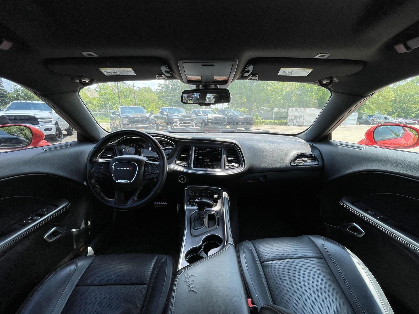 2017 Dodge Challenger SXT Plus