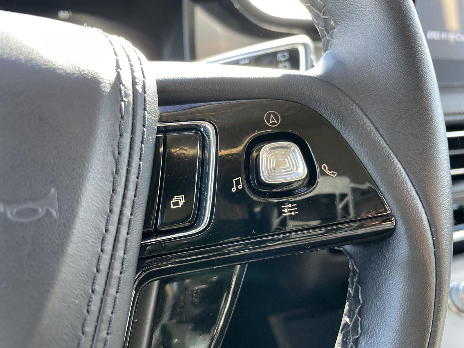 2023 Lincoln Aviator Standard