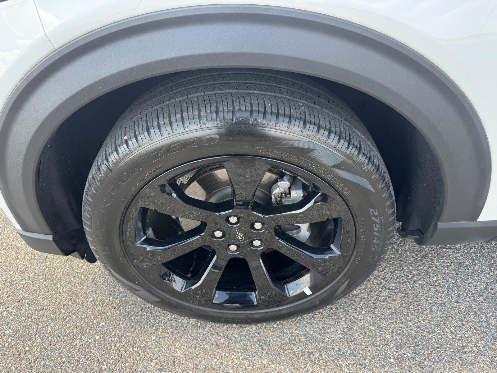 2024 Ford Explorer ST-Line