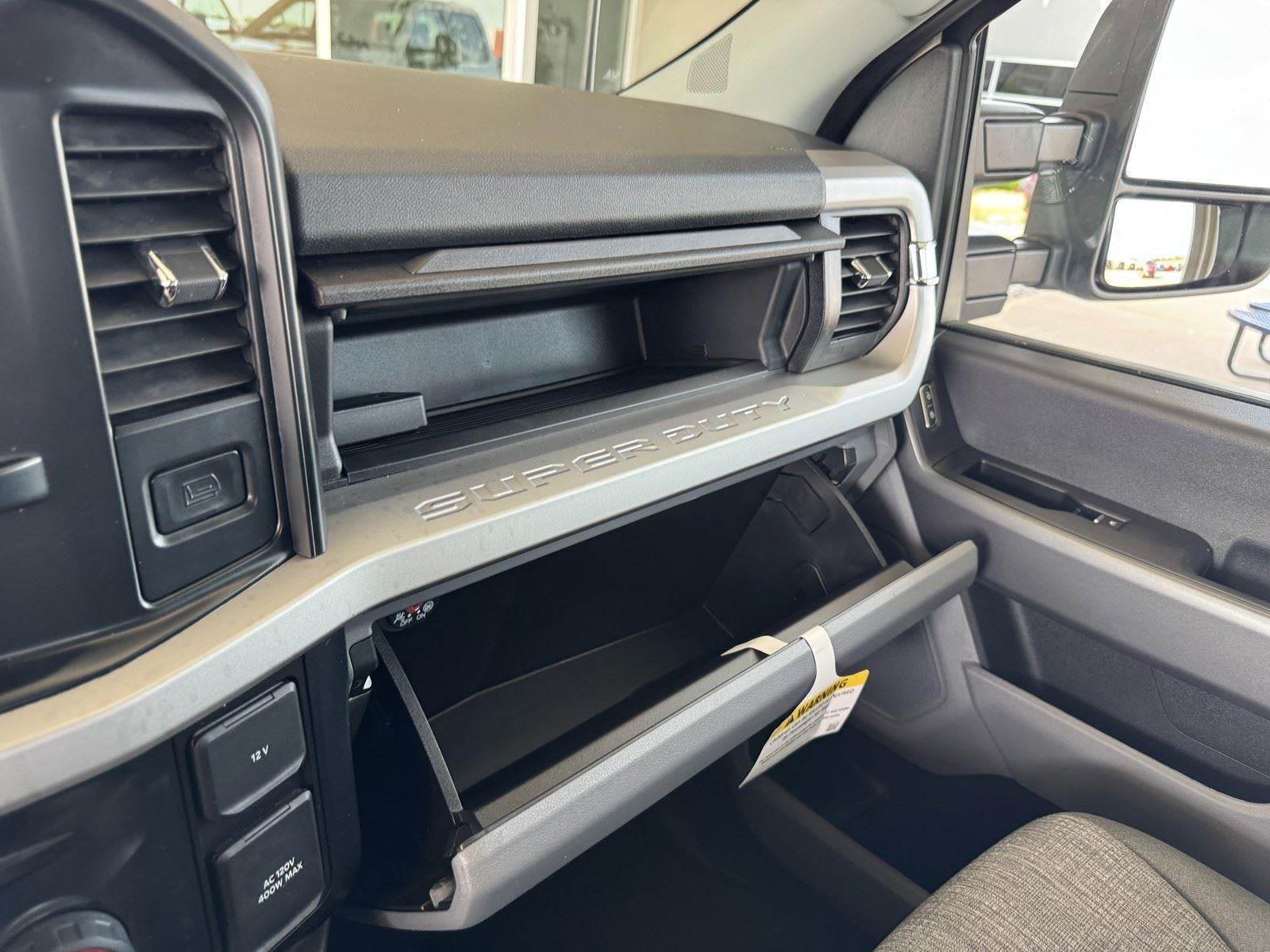 2025 Ford Super Duty F-250 SRW XLT