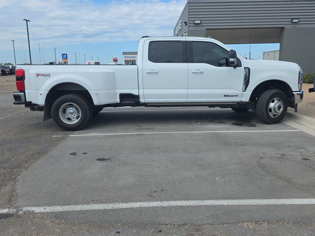 2025 Ford Super Duty F-350 Drw LARIAT