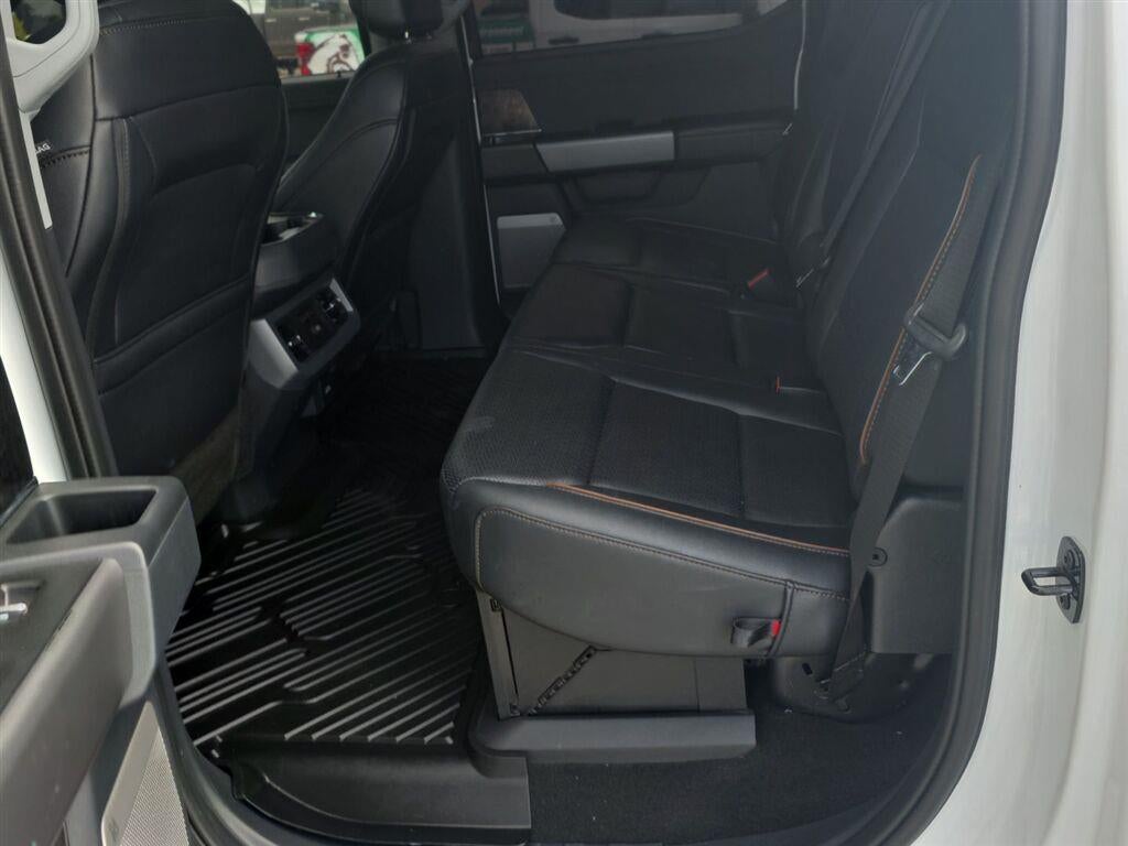 2025 Ford Super Duty F-350 Drw LARIAT