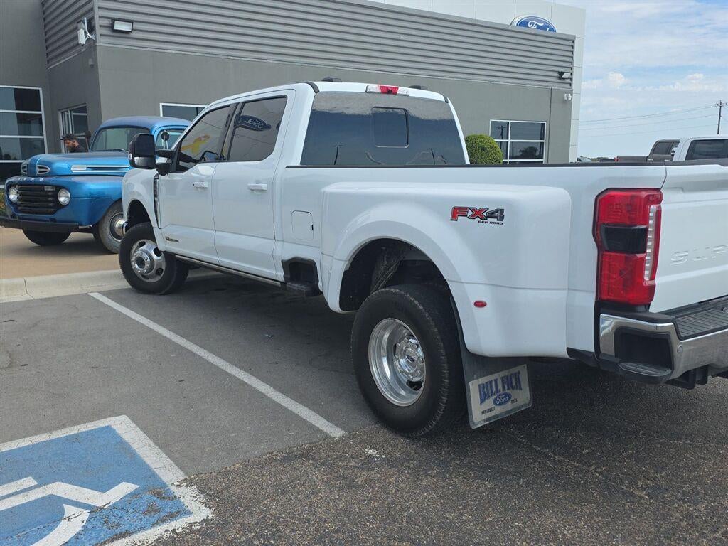 2025 Ford Super Duty F-350 Drw LARIAT