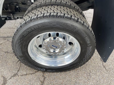 2025 Ford Super Duty F-450 DRW Platinum