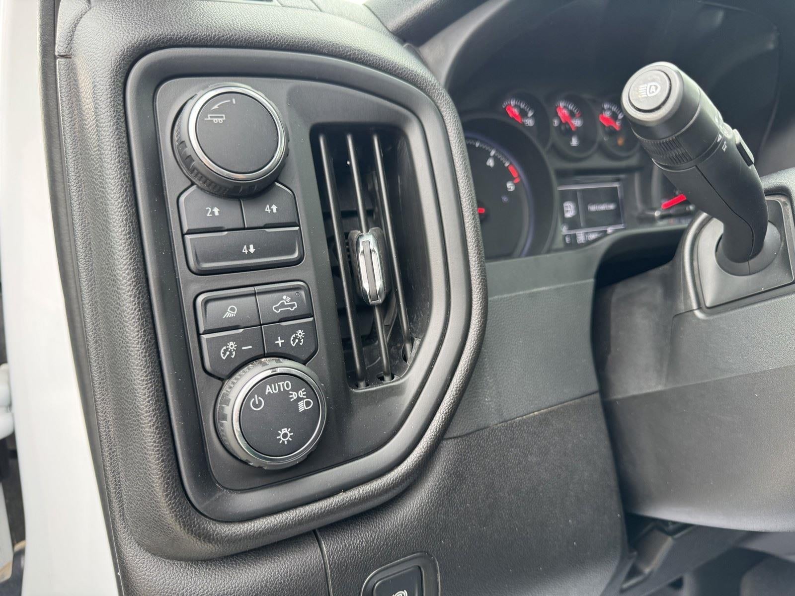 2024 Chevrolet Silverado 2500HD Custom
