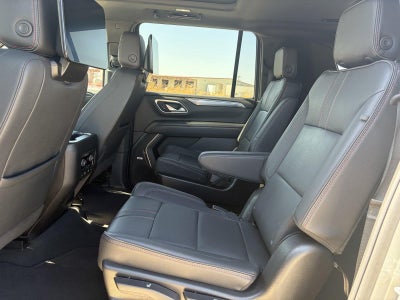 2024 Chevrolet Suburban RST