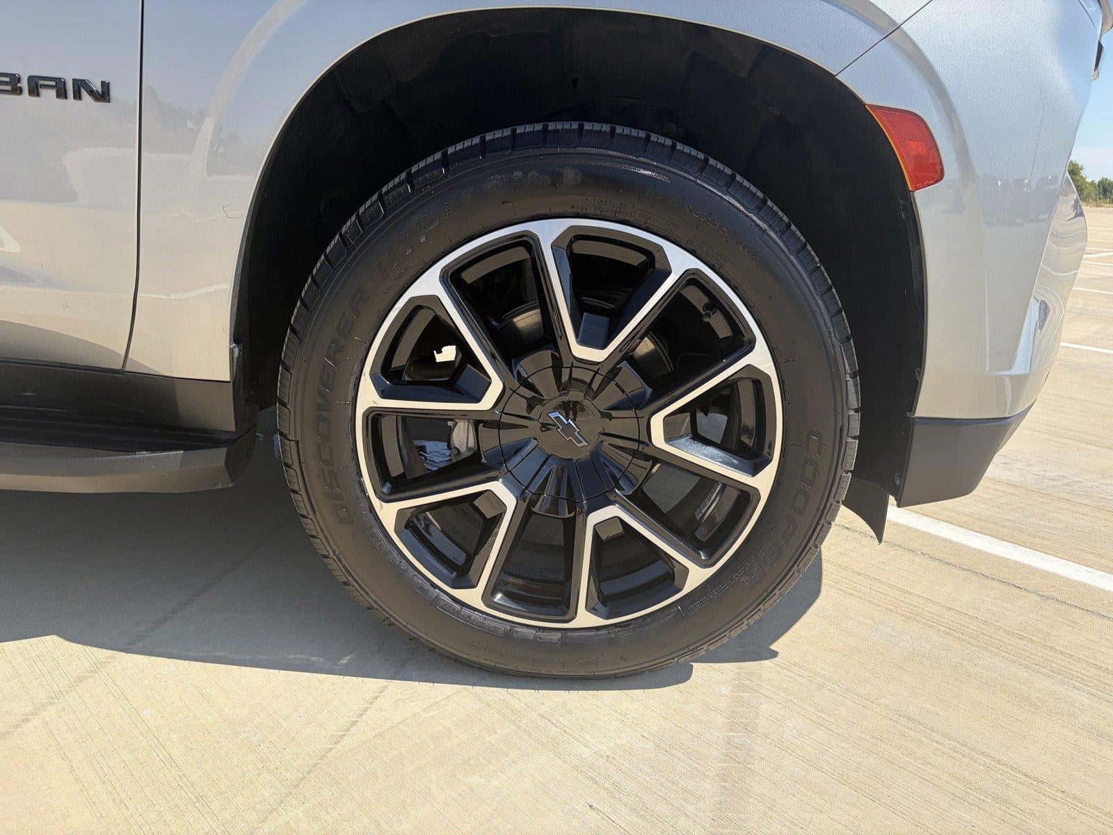 2024 Chevrolet Suburban RST