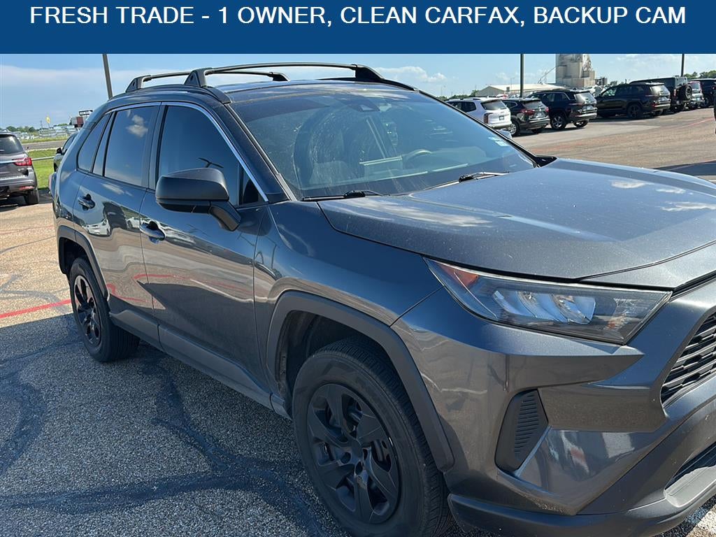 2020 Toyota RAV4 LE