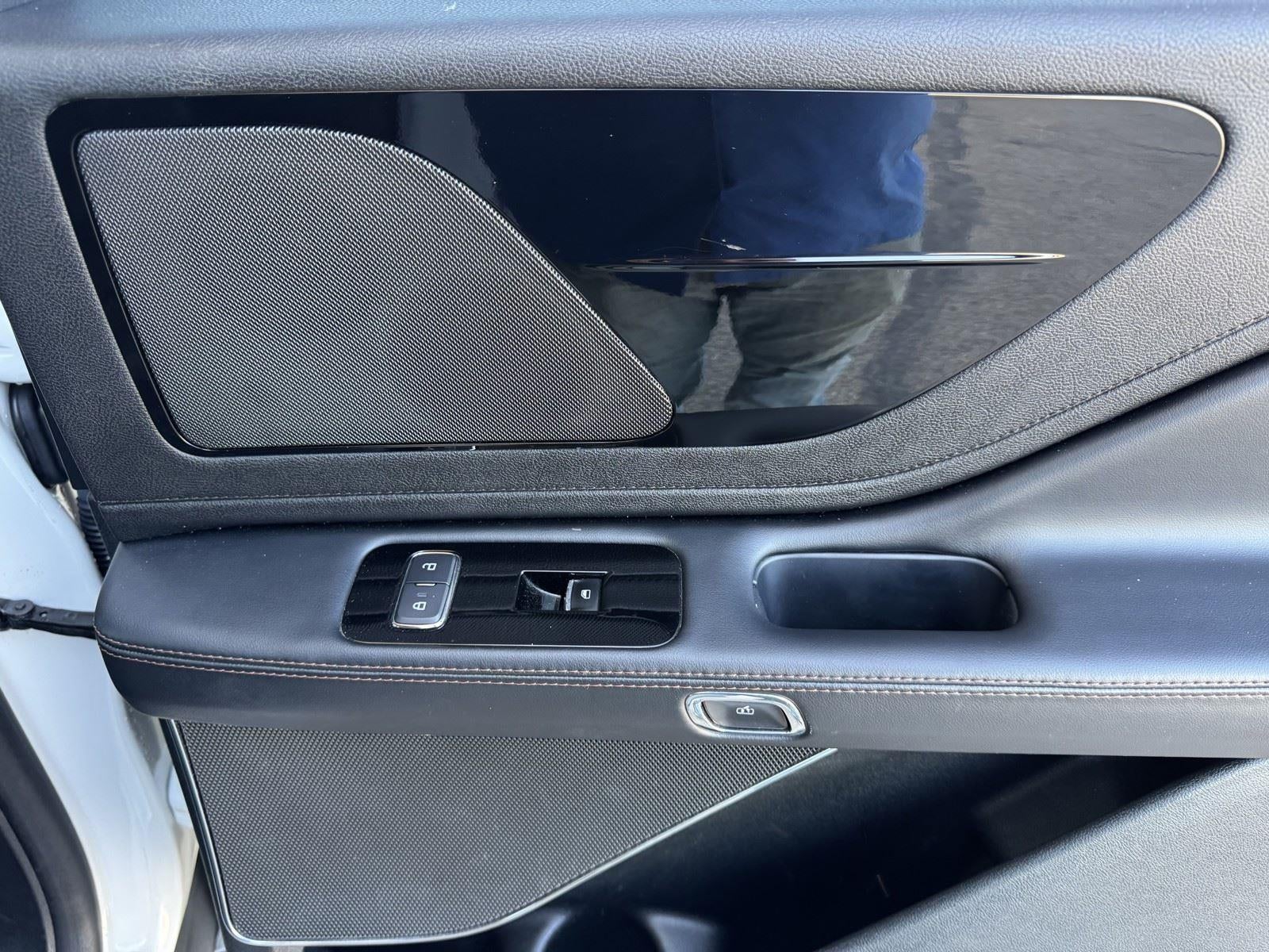 2023 Lincoln Aviator Standard