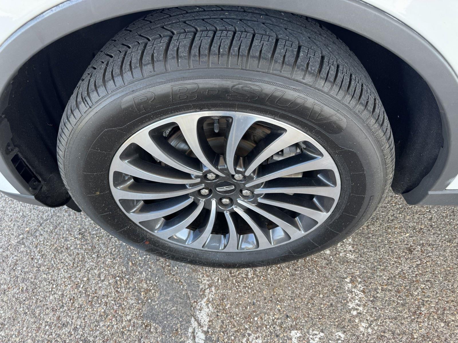 2023 Lincoln Aviator Standard