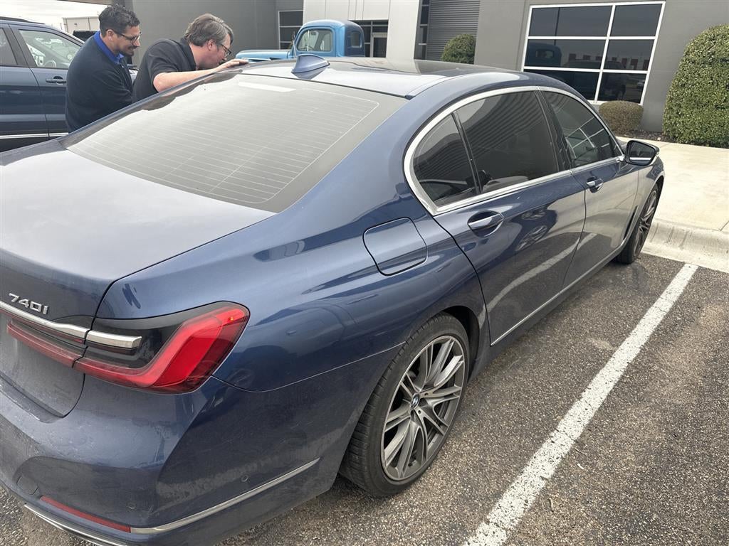 2021 BMW 7 Series 740i