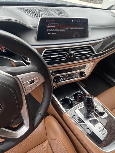2021 BMW 7 Series 740i